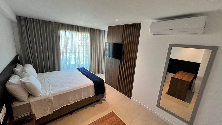 Studios Premium RN VI