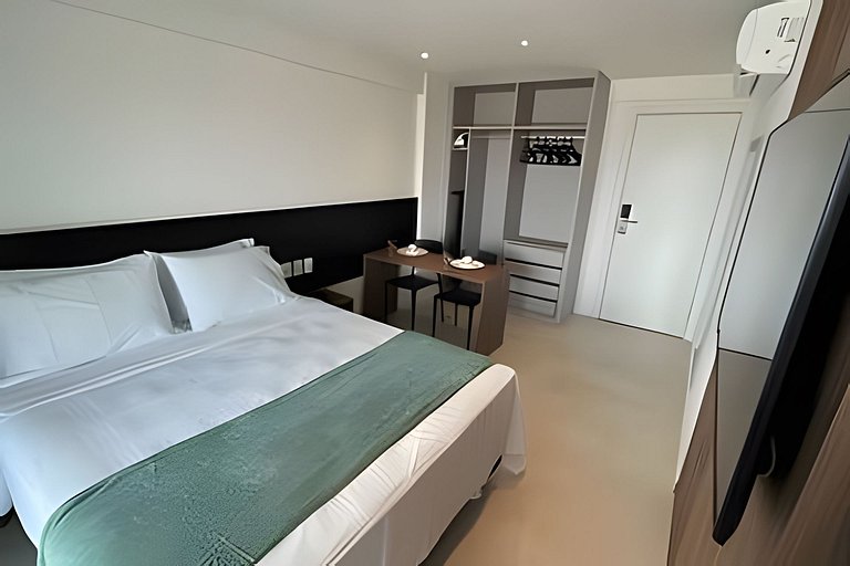 Studios Premium RN Vll